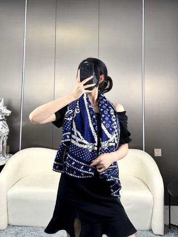 EC - LOV Scarf - 413