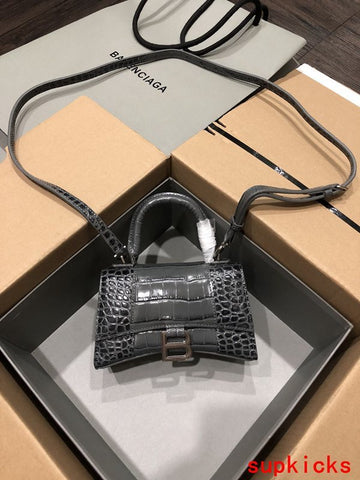 CS - BG Hourglass Bags - 109
