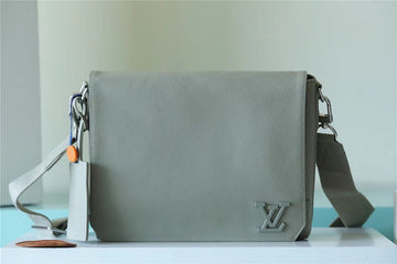 EC Fashion Lu-Vi bags - 9930
