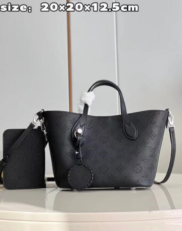 EC - LOV Bags - 1318
