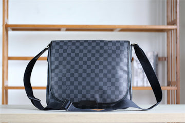 EC Fashion Lu-Vi bags - 10469
