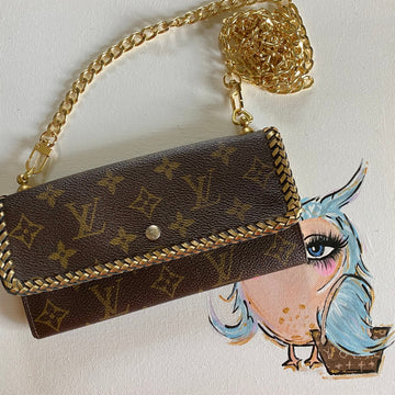 The Junco Wallet Crossbody -CS Monogram in Gold