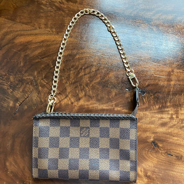 The Junco Wristlet -CS Damier Ebene in Chocolate