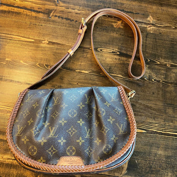 The Downy -VS Monogram Caramel Crossbody