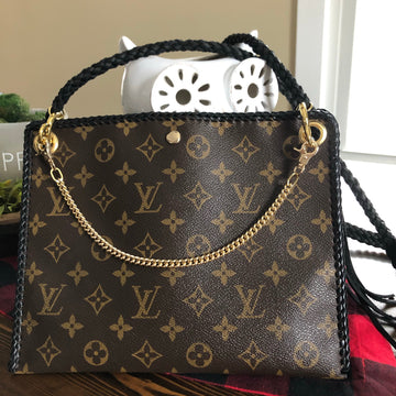 The Nuthatch -VS Monogram in Black Crossbody