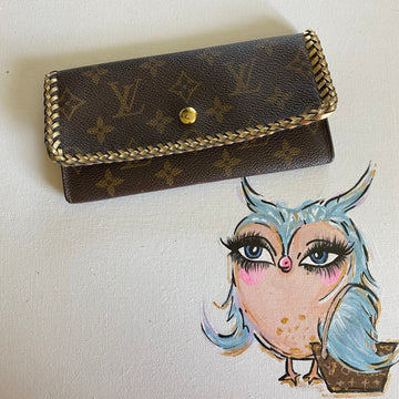 The Junco Wallet -CS Monogram in Gold