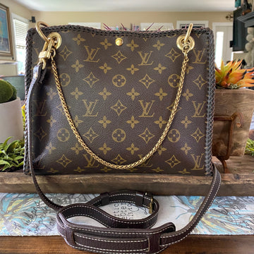 The Swan -VS Monogram Crossbody