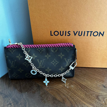The Junco Wristlet -CS Monogram in Hot Pink