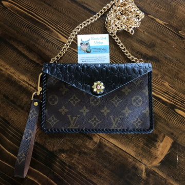 The Wren - BlackVS Wristlet/Crossbody/Clutch Bag