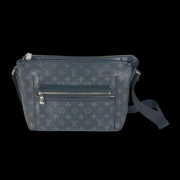 Black Canvas Louis Vuitton Shoulder Bags
