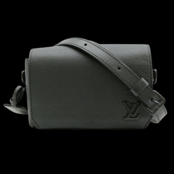 Black Leather Louis Vuitton Shoulder Bags