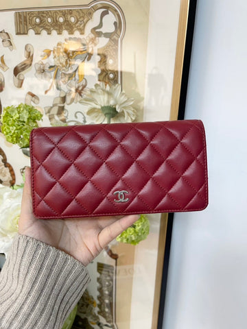 Chanel Red Bifold Wallet #5A - Vintage Leather Luxury